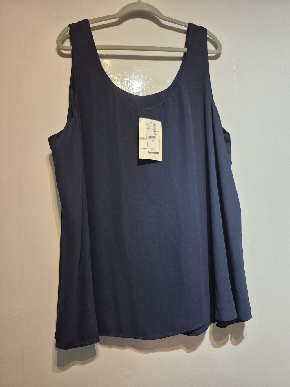 Women's Navy Sleeveless Scoop Neck Tank Top